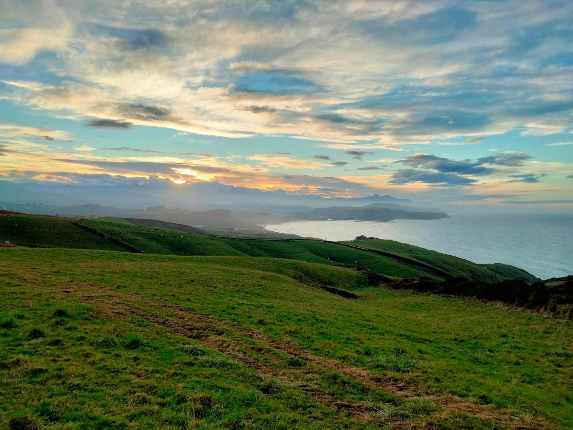 El Mirador Del Valle, A 9 Min De Comillas Kültér fotó